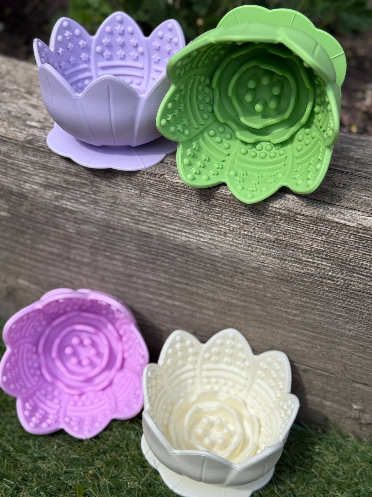 Lotus Flower Lick Pot Feeder