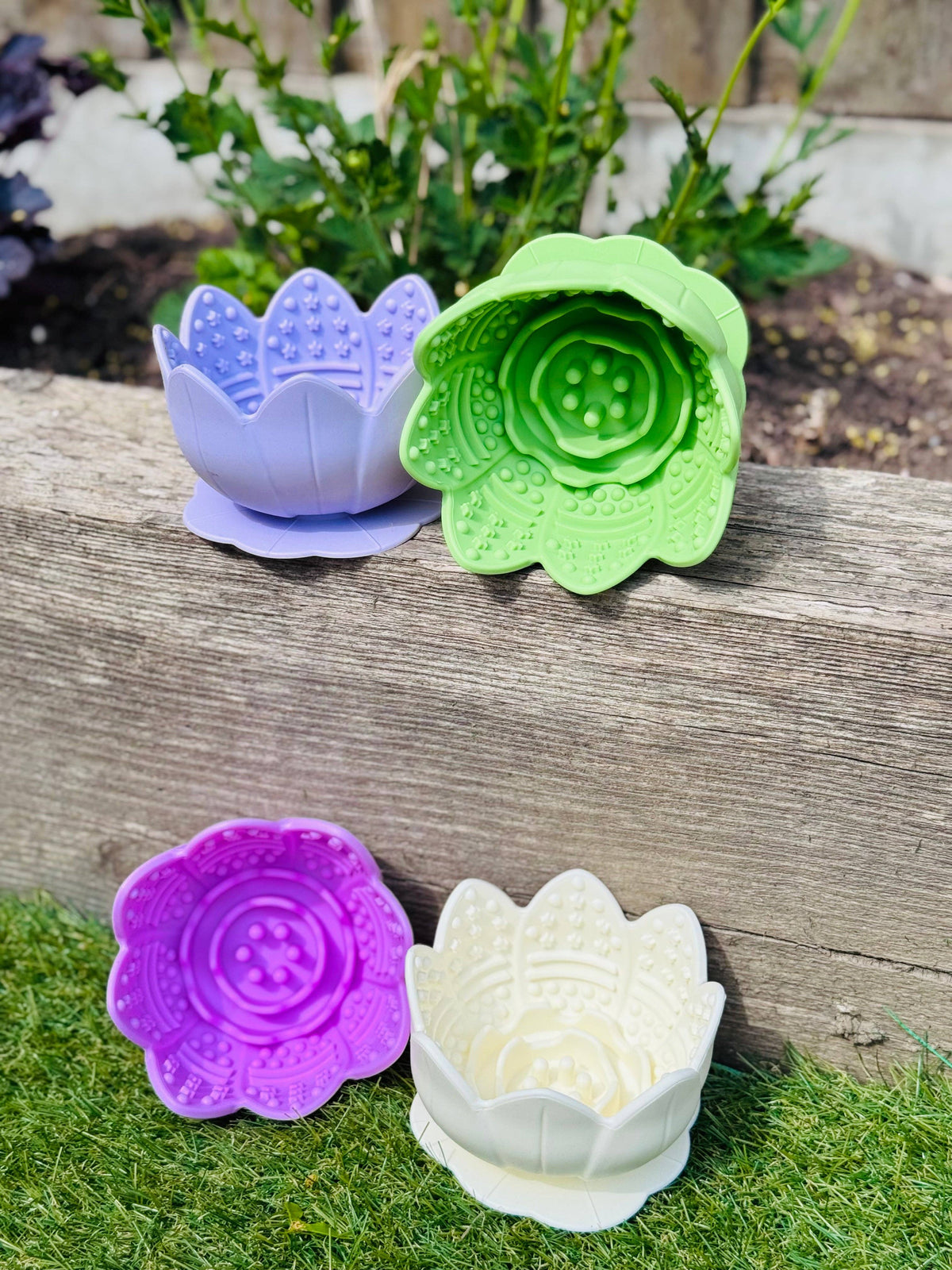 Lotus Flower Lick Pot Feeder